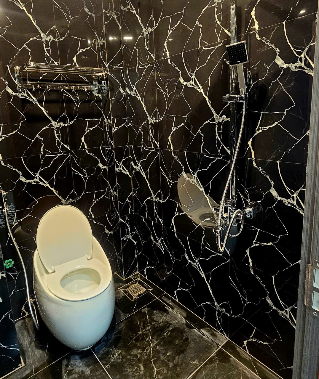 Bán Nhà 4 Tầng KĐT Cao Thắng Có Thang Máy. DT:73m2,MT:4.5m !!!