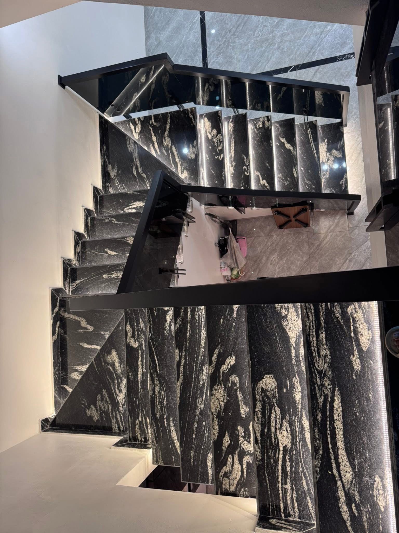 Bán Biệt Thự Mini 4 Tầng Cao Xanh. DT:145m2 Siêu Đẹp !!!