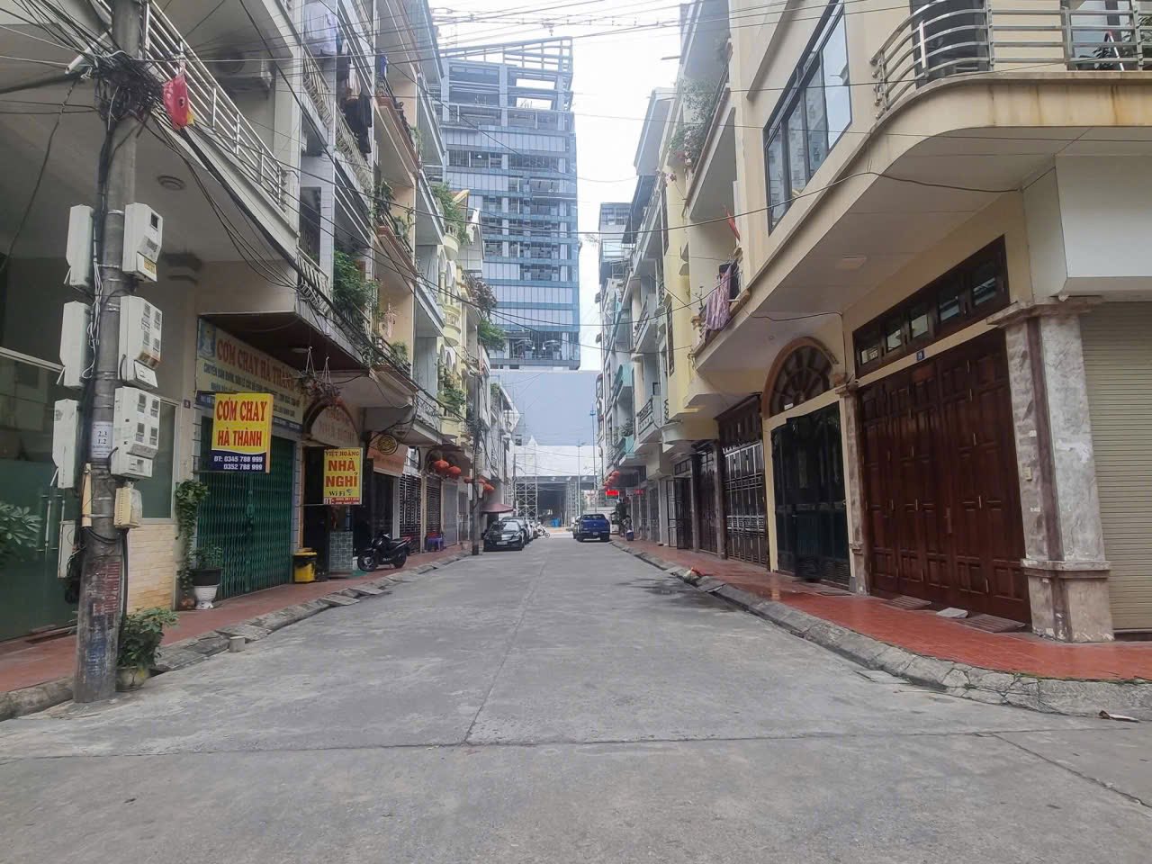 Bán Nhà 5 Tầng Ngõ 1 Phố Hải Long. DT:61.5m2,MT:4.1m Siêu Đẹp !!!