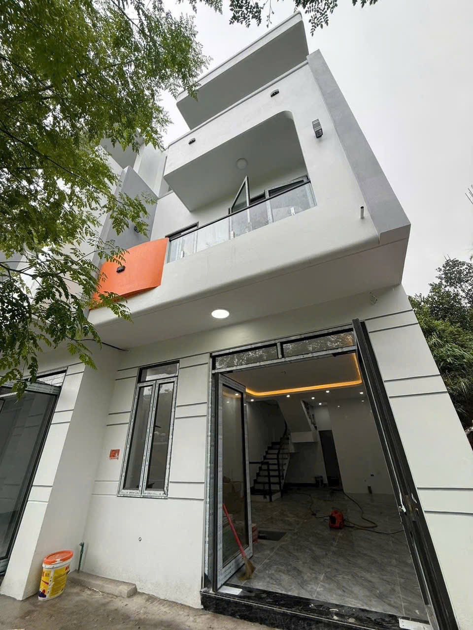 Bán Nhà 3 Tầng Oto Đỗ Cửa Ngõ 17 Cao Thắng. DT:50m2 Full Nội Thất !!!