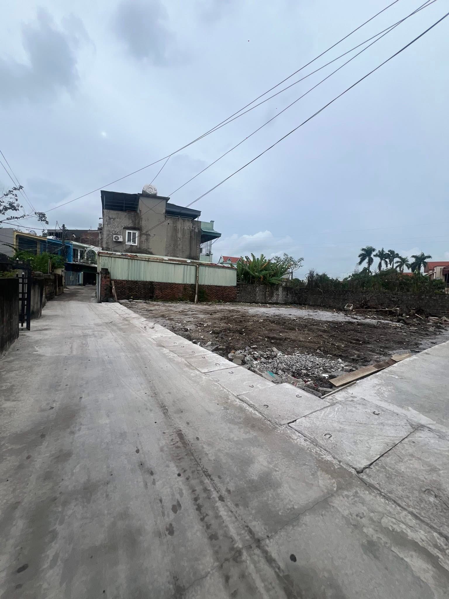 Mở Bán 5 Ô Đất Sau UBND Phường Hà Khánh. DT:47m2-64m2 Oto Đỗ Cửa !!!