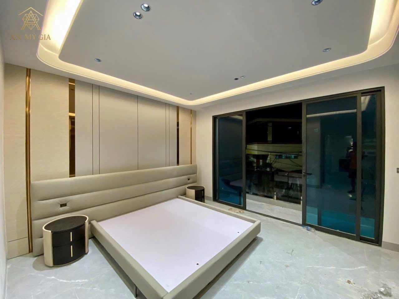 Bán Nhà 3.5 Tầng Ngõ 5 Cao Thắng. DT:73m2 Siêu Đẹp Giá Đẹp !!!