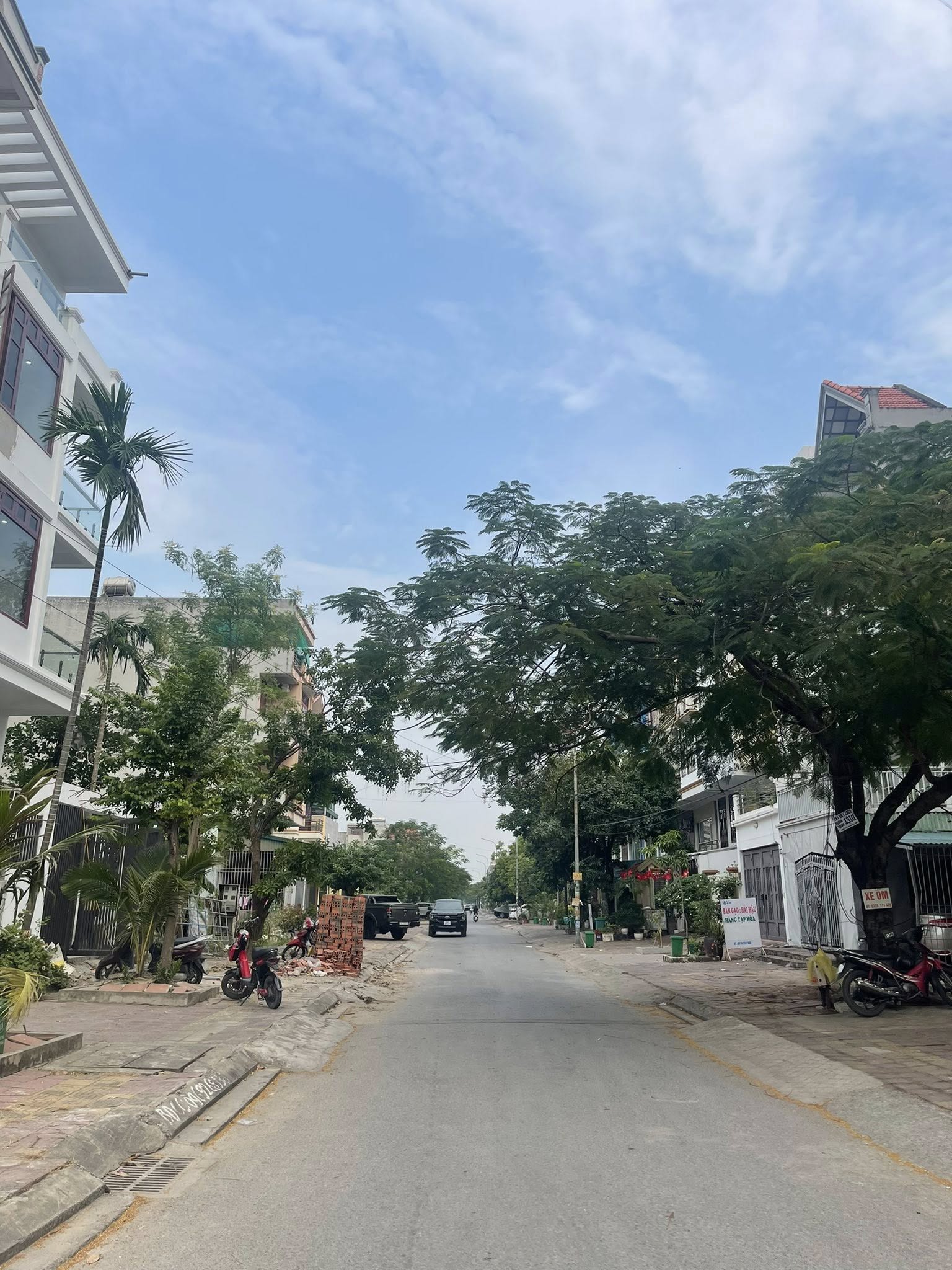 Bán Ô Góc KĐT Cao Xanh,Hà Khánh A Cũ. DT:130.5m2,MT:9m Siêu Đẹp !!!