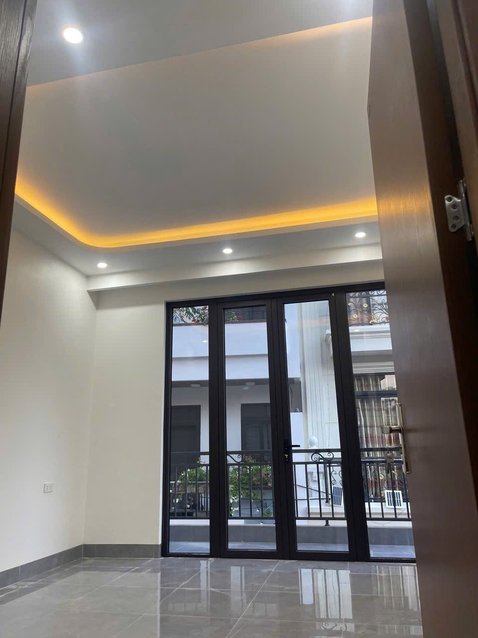 Bán Nhà 4 Tầng Cạnh Lideco Giai đoạn 1. DT:70m2 Oto đỗ cửa !!!