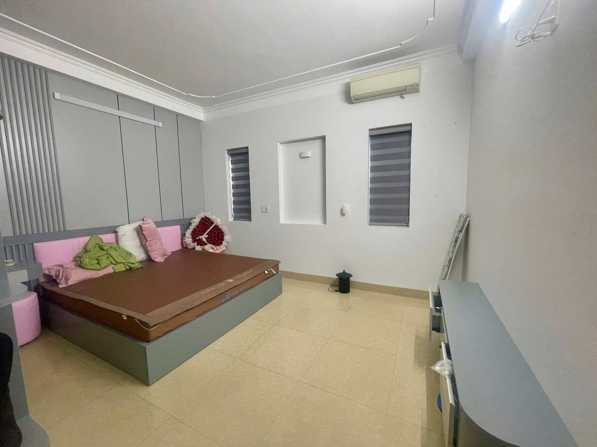 Bán Nhà 3 Tầng Khu Đấu Nối Vựng Đâng. DT:61.6m2,MT:4.5m.H:Đông Nam !!!