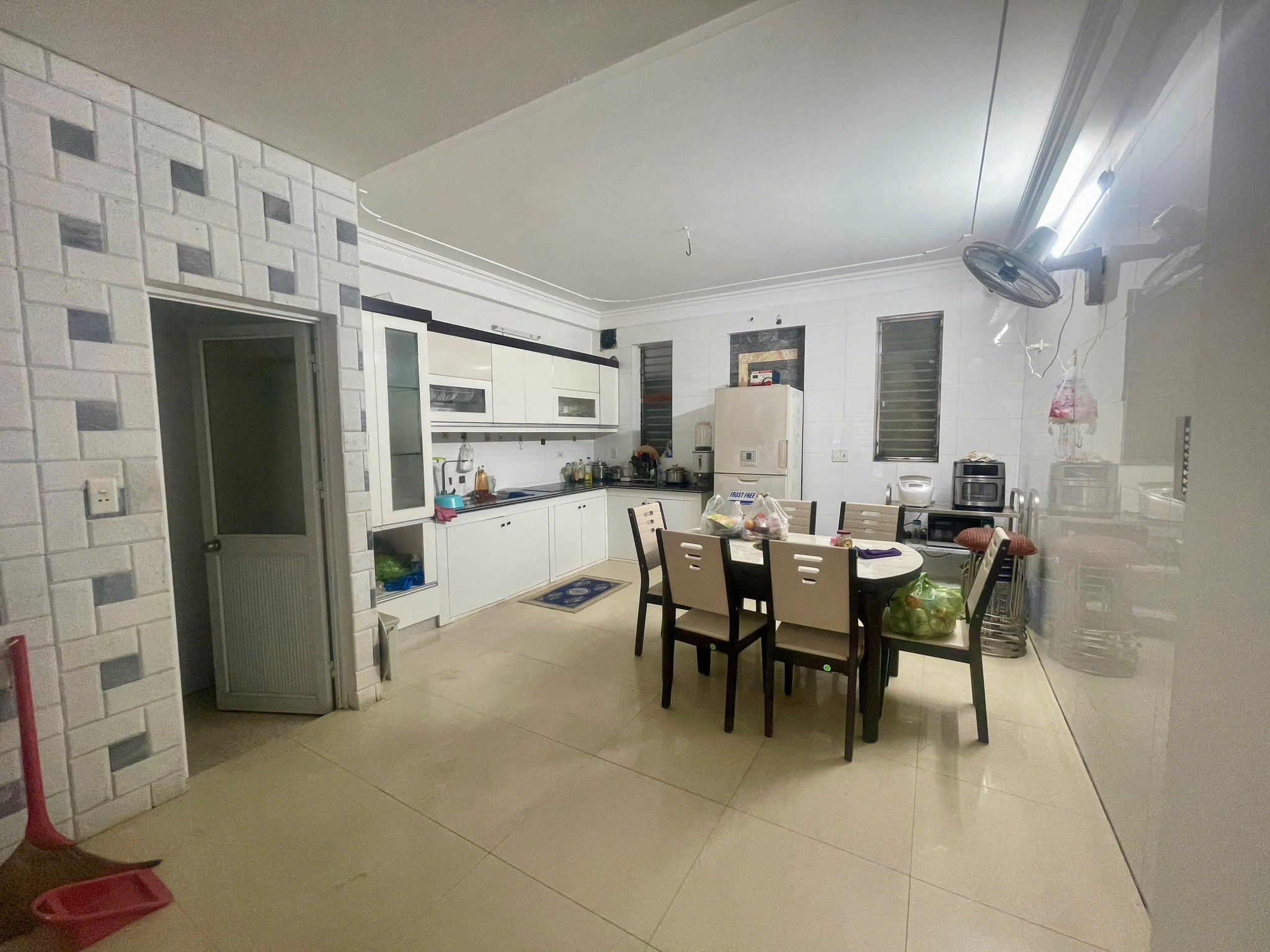 Bán Nhà 3 Tầng Khu Đấu Nối Vựng Đâng. DT:61.6m2,MT:4.5m.H:Đông Nam !!!