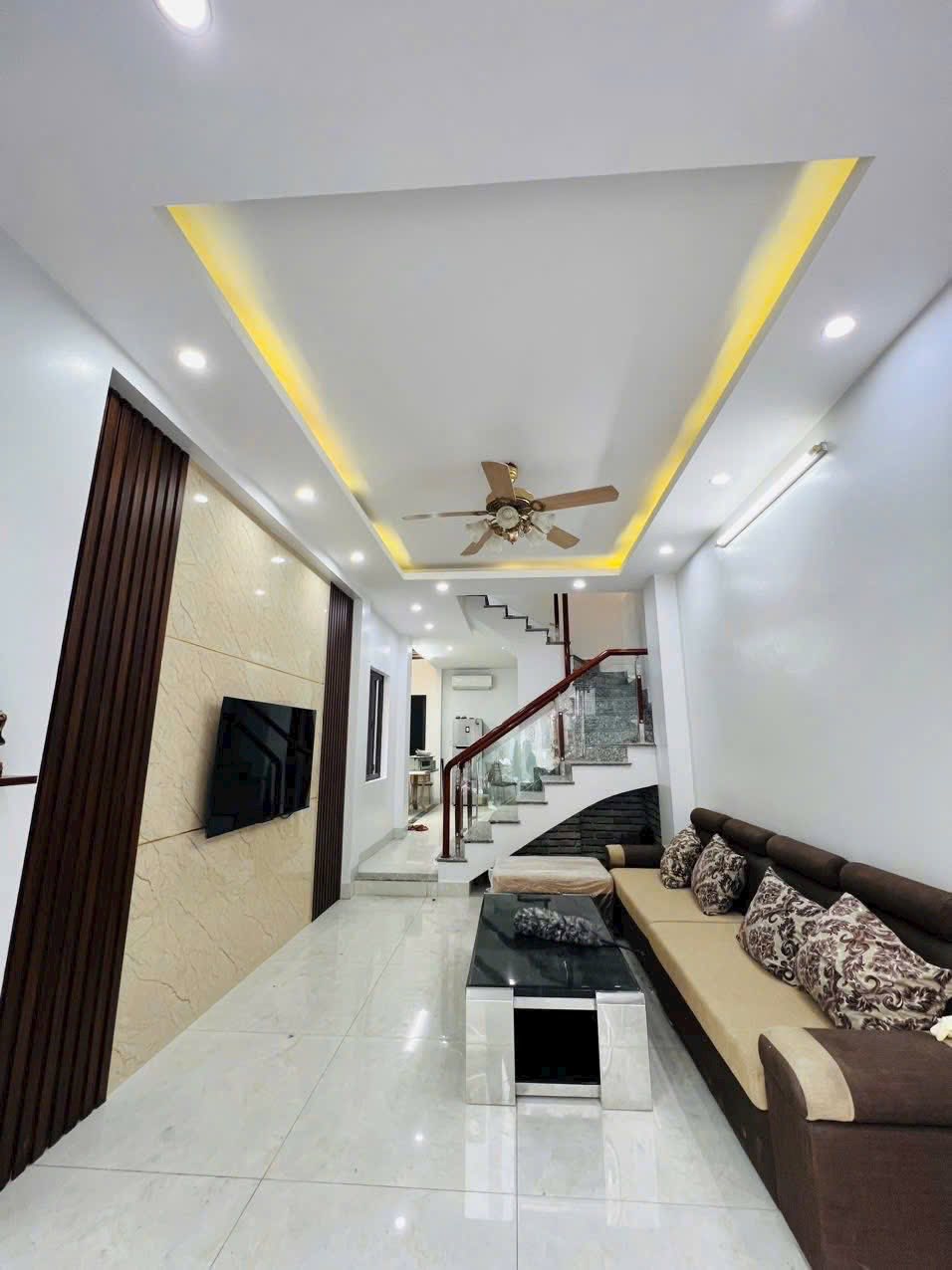 Bán Nhà 3 Tầng Kênh Liêm Siêu Đẹp. DT:58m2 Full nội thất