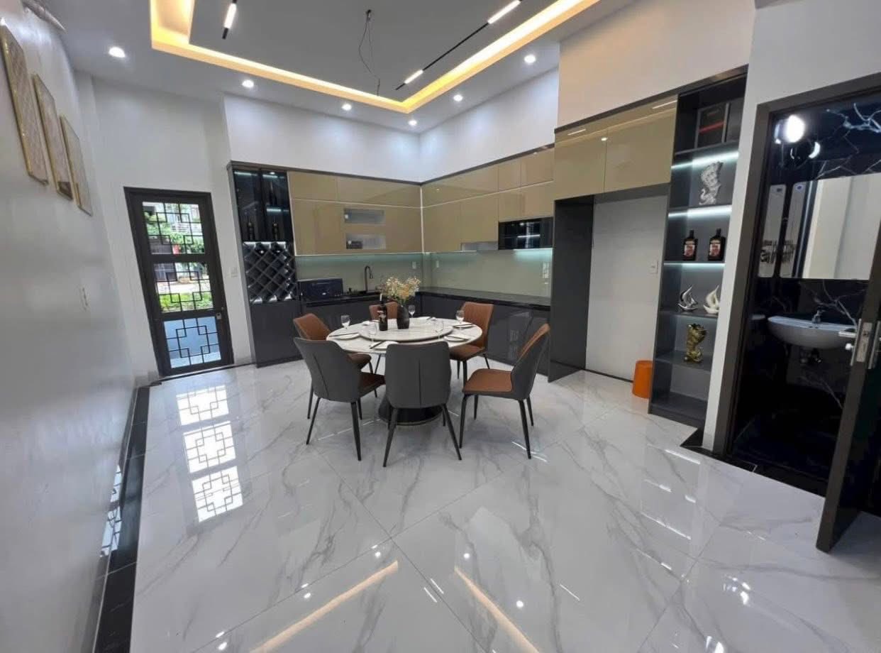 Bán Nhà 4 Tầng TĐC Hà Lầm – Quảng Ninh. DT:65m2,MT:5m Siêu Đẹp !!!