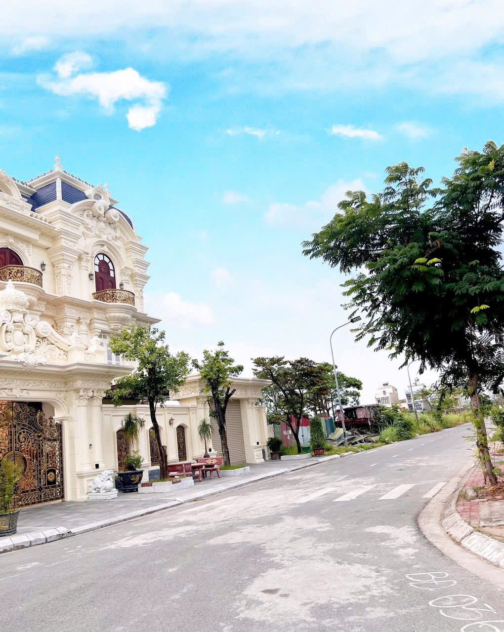 Bán Lô A5-17 KĐT Cao Xanh Hà Khánh B. DT:375m2,MT:15m Siêu Đẹp !!!