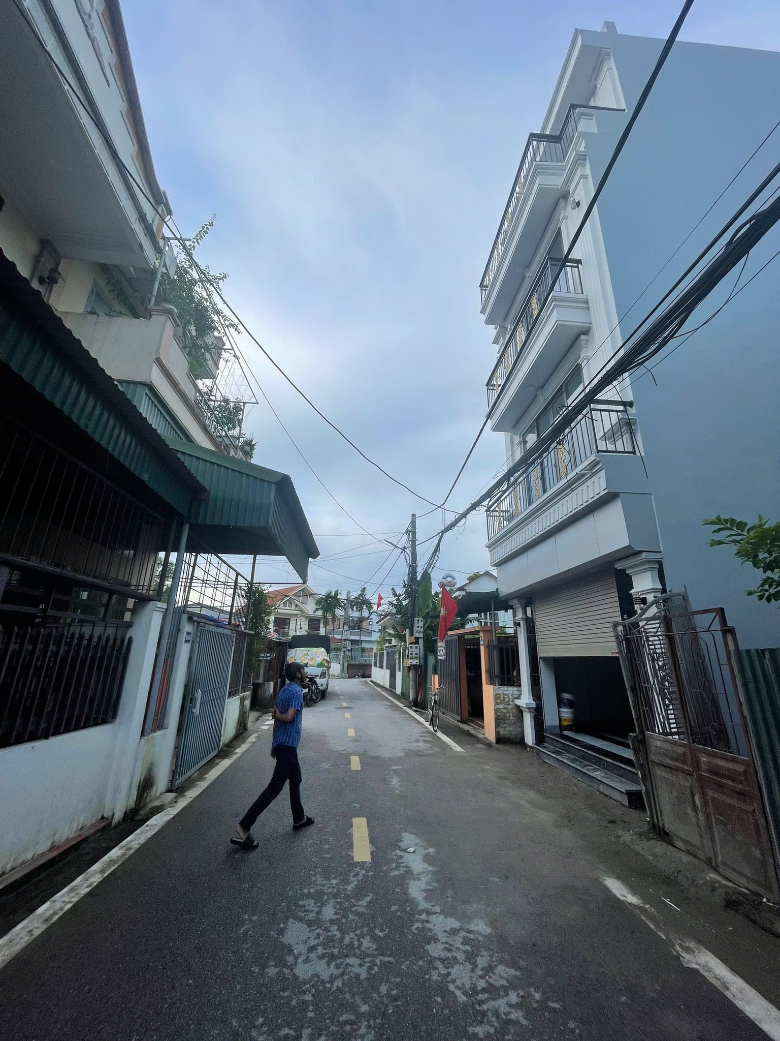 Bán Nhà 4 Tầng Ngõ 5 Bãi Muối,Cao Thắng. DT:60.7m2 Giá Siêu Tốt !!!