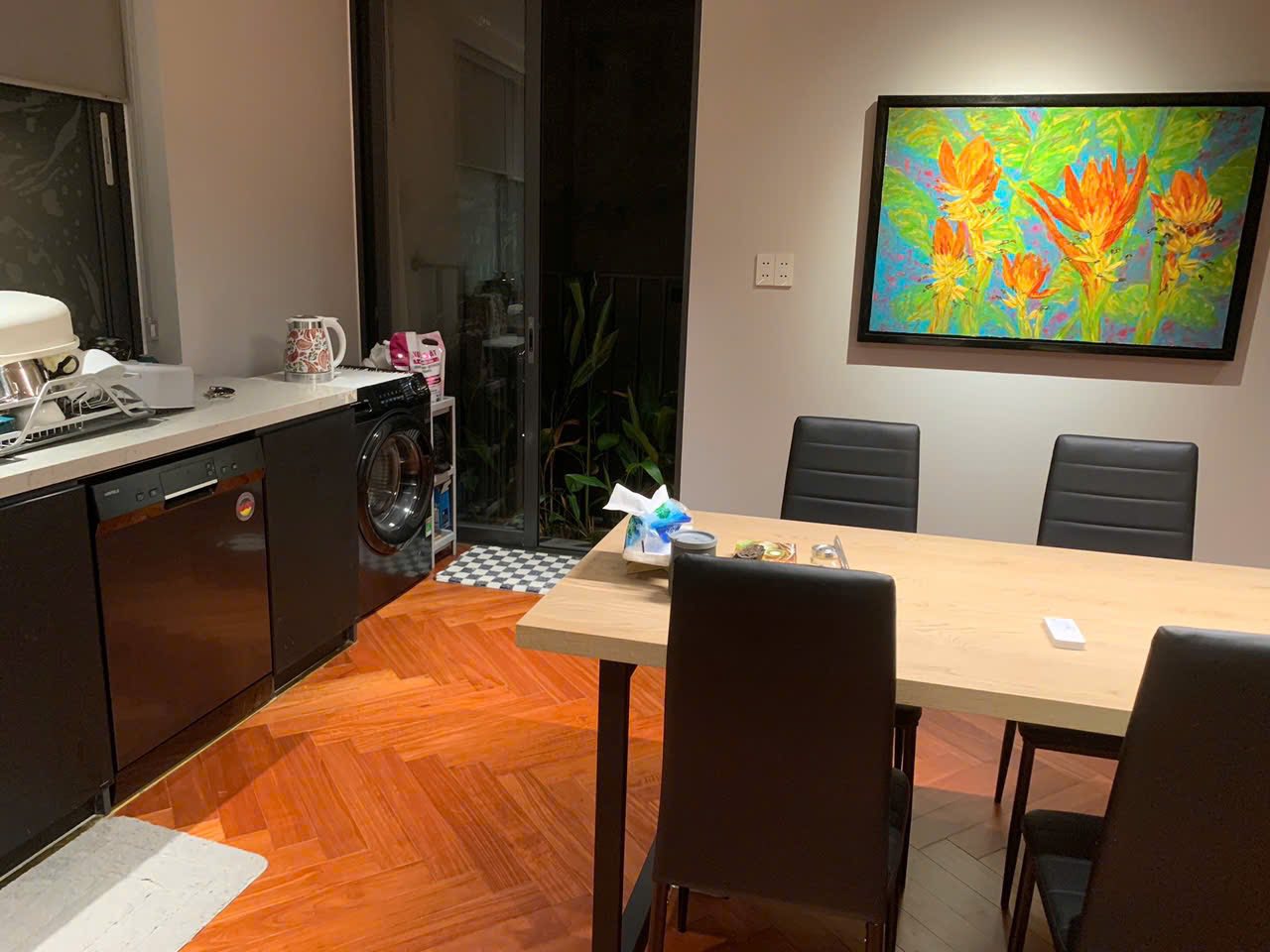 Bán Nhà 5.5 Tầng Khu Rẻ Quạt Vựng Đâng. DT:103.5m2 Siêu Đẹp !!!