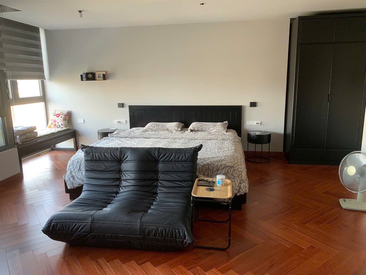 Bán Nhà 5.5 Tầng Khu Rẻ Quạt Vựng Đâng. DT:103.5m2 Siêu Đẹp !!!