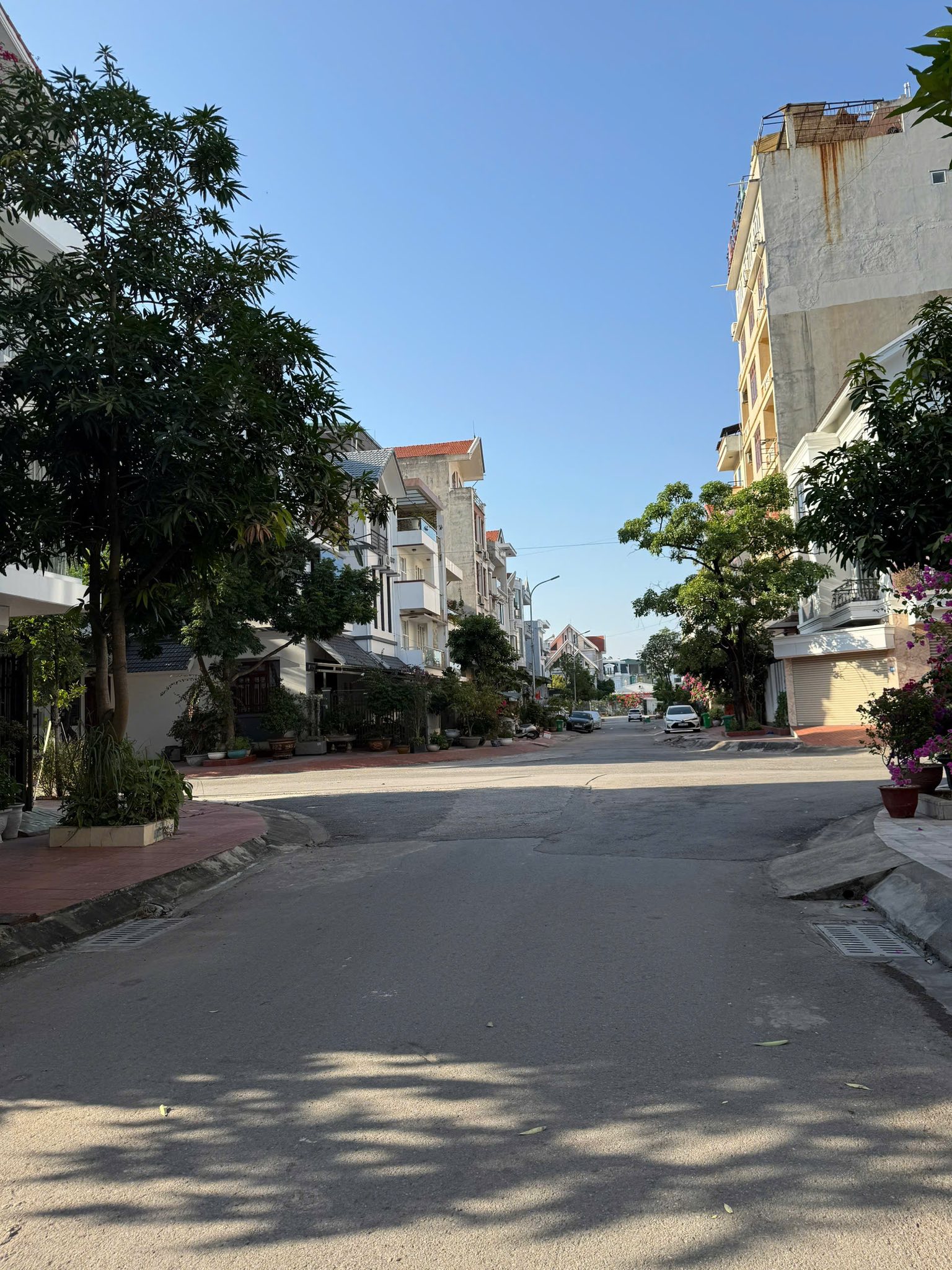 Bán Lô B19-23 KĐT Vựng Đâng,P.Yết Kiêu Cũ. DT:82.5m2,MT:5m5.H:ĐB !!!