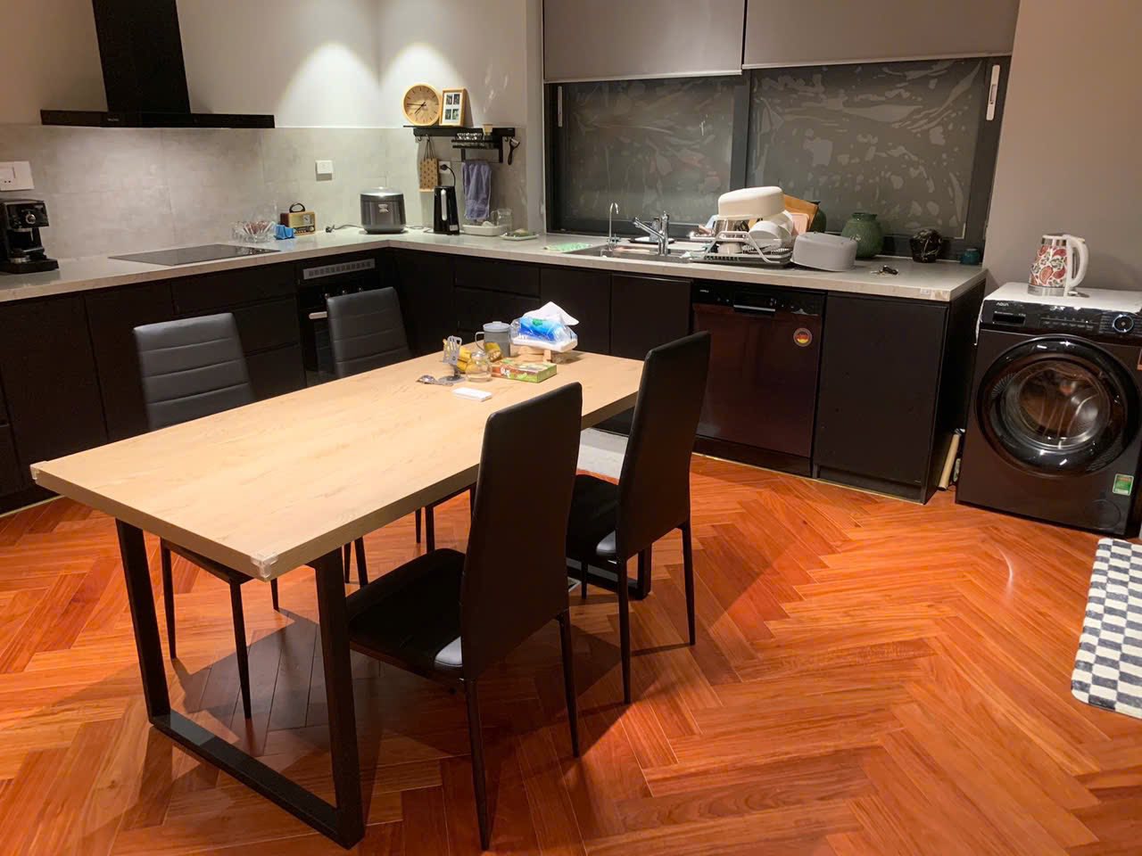 Bán Nhà 5.5 Tầng Khu Rẻ Quạt Vựng Đâng. DT:103.5m2 Siêu Đẹp !!!